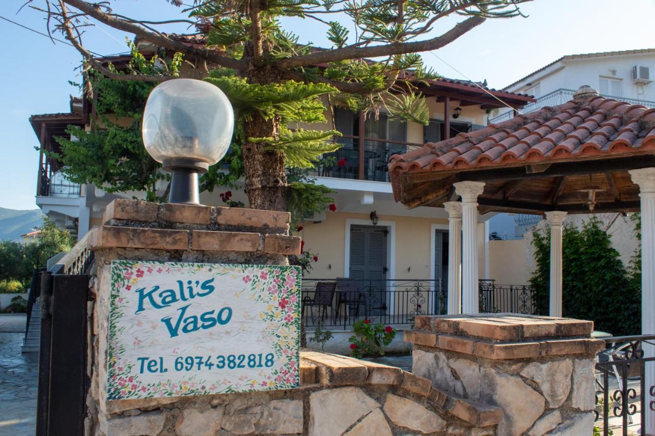 אליקאנאס Kali 'S Studios מראה חיצוני תמונה